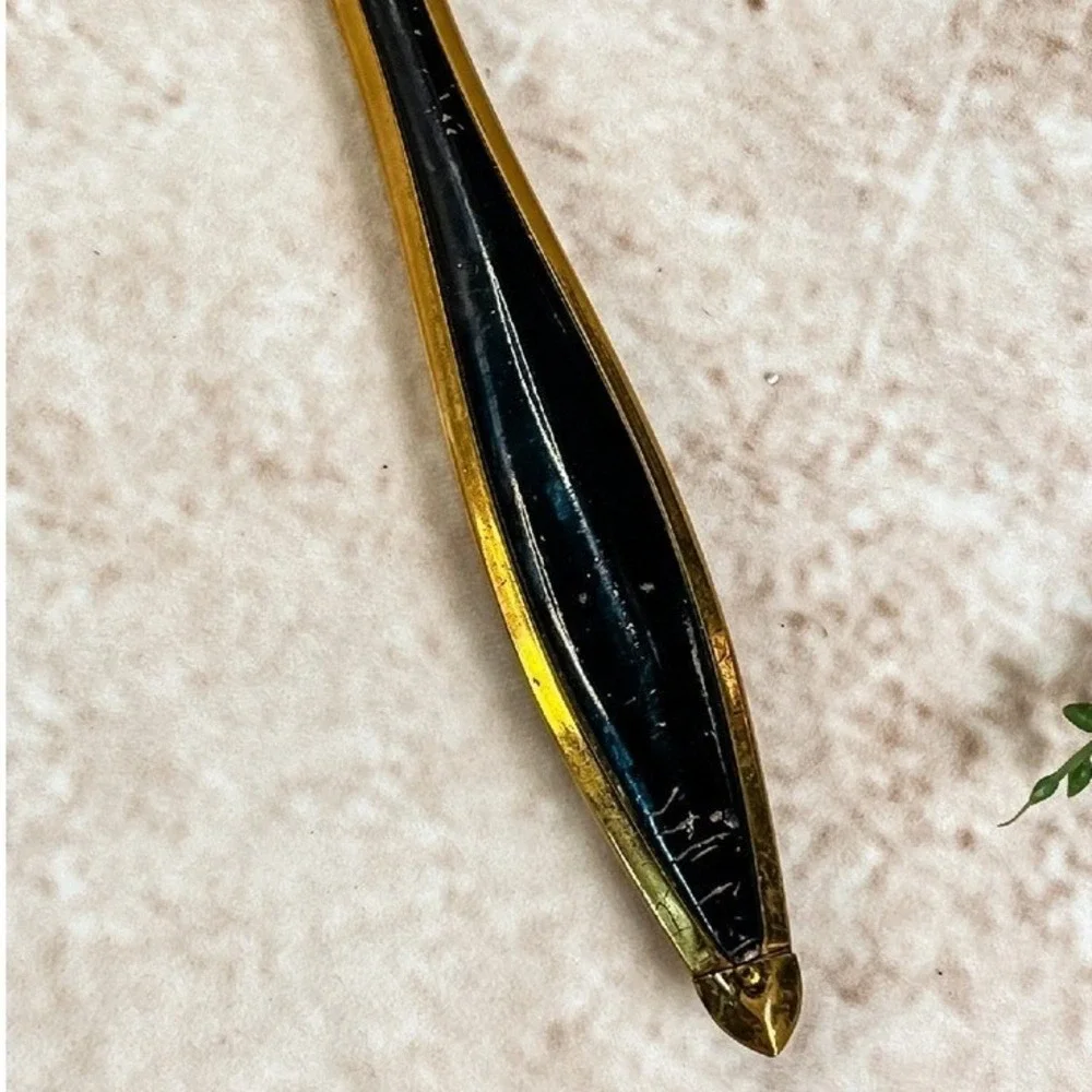 Black‎ and Gold Hand Mirror